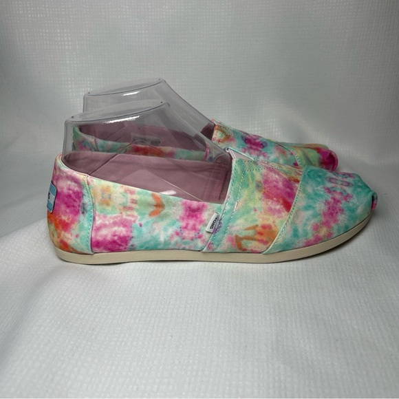 Toms woman's size 8 Shoes Multicolor  Tye dye canvas Flats Slip On Classic - Picture 7 of 10
